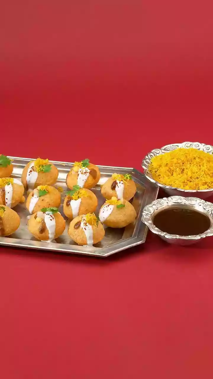 The Great Indian Food Divide: Why Some Crave Home While Others Adapt Abroad