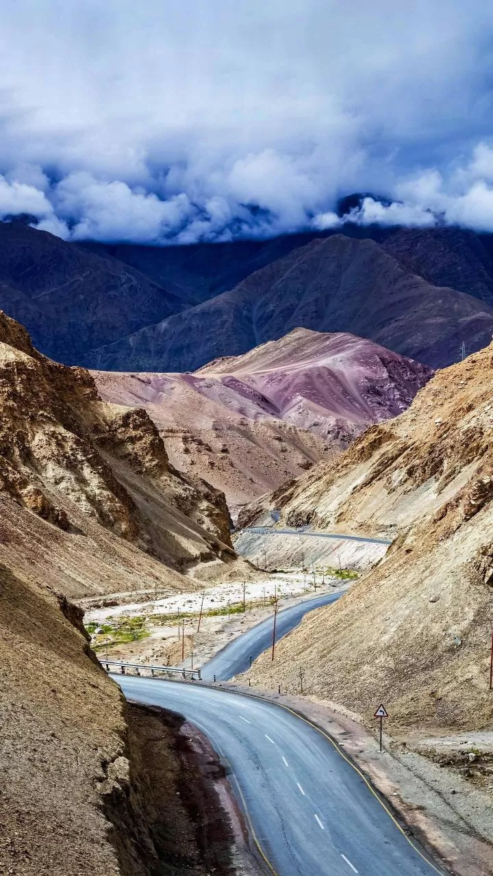 Delhi's Long Weekend Escapes: 5 Unforgettable Road Trips to Mountains & Monuments