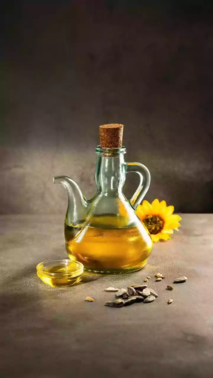 How Indian Households Can Adapt Recipes As Edible-Oil Costs Rise