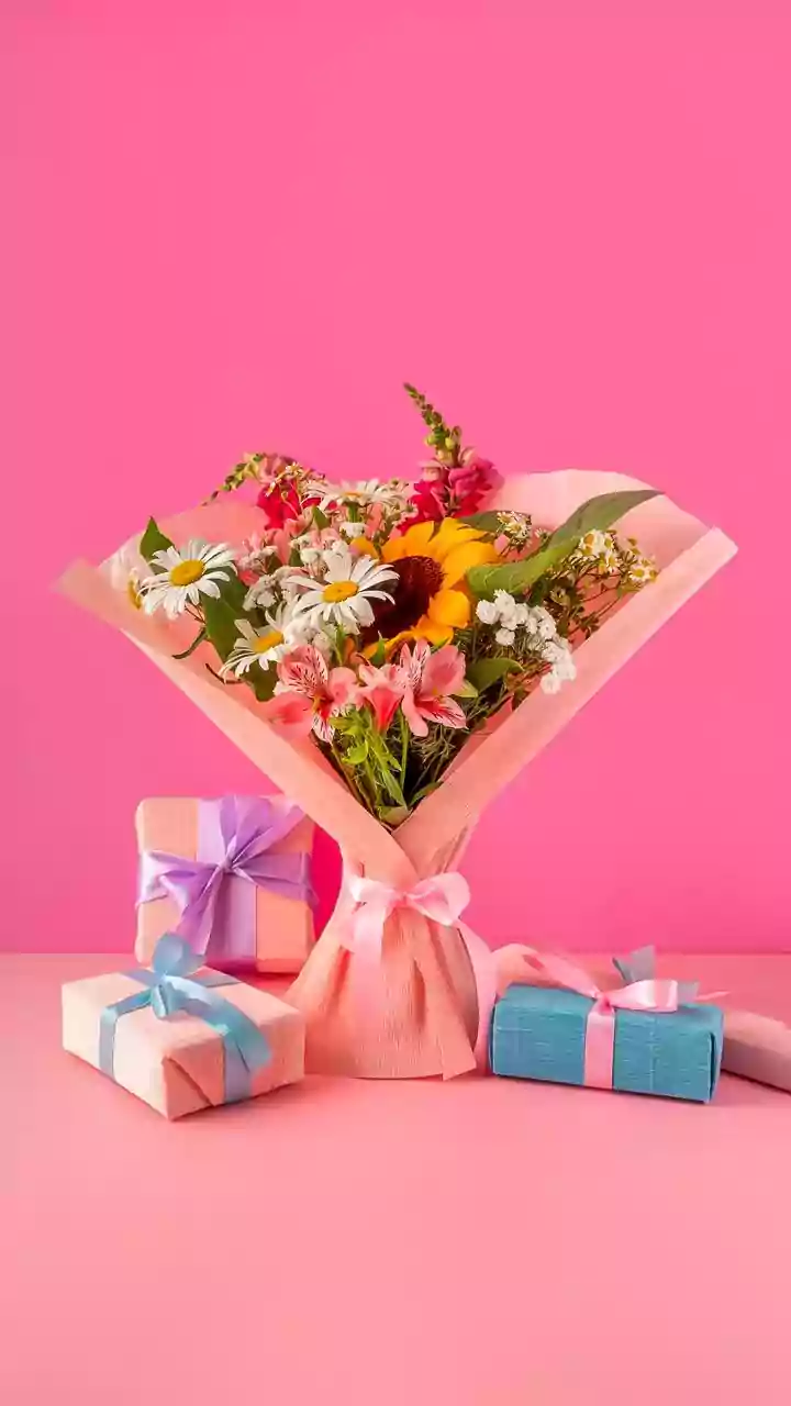 Mother’s Day Gift Guide: From Cute Bags To Tech And Trinkets, Curated Essentials For Every Kind Of Mom