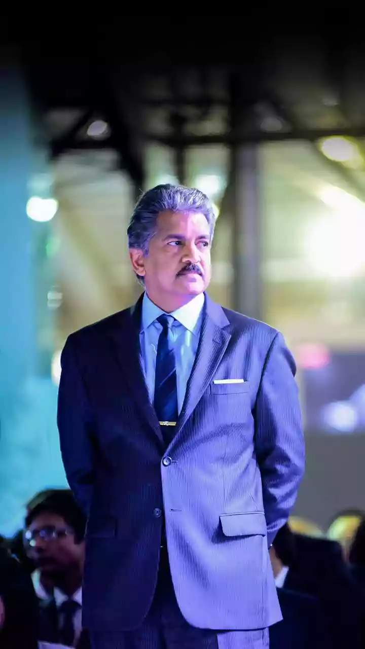 Anand Mahindra Discovers Hidden Vinyl Haven In Kochi: Calls It A 'Best Kept Secret & Celebrates India’s Quiet Cultural Gems