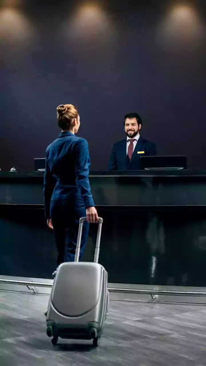 Why did Hilton hotel in Minnesota cancel ICE agents' reservations?