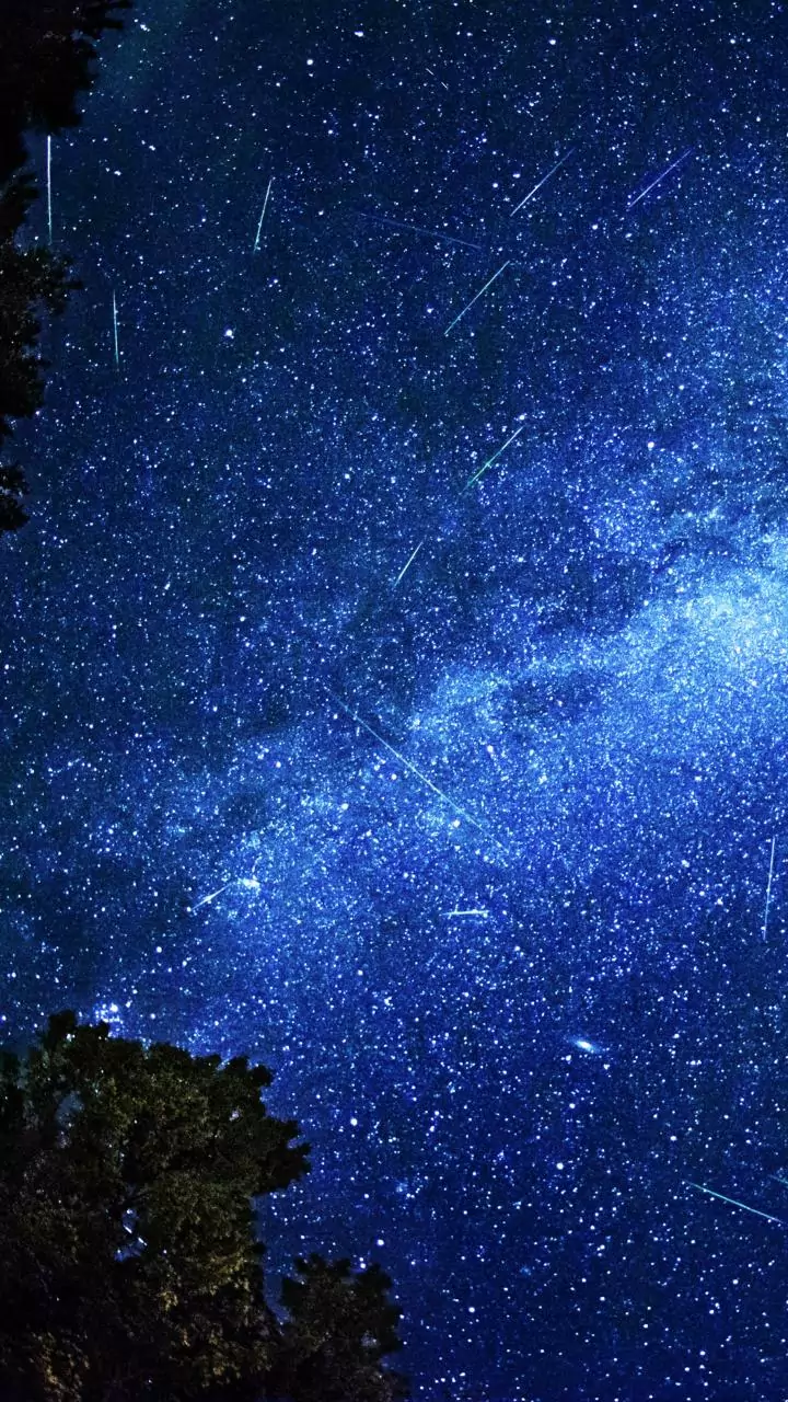 Daily Astrological Forecast: April 8, 2026 - Your Cosmic Guide to the Day