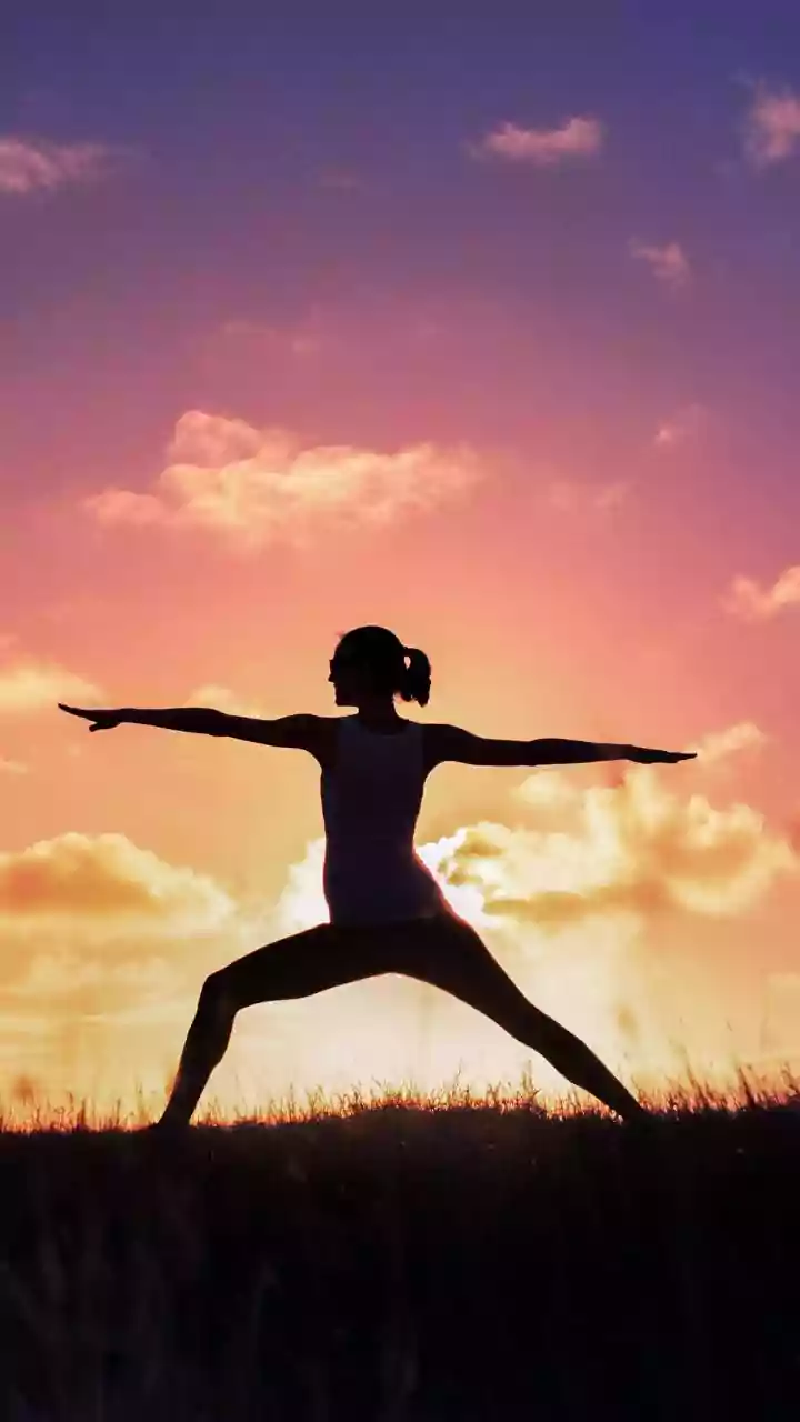 How Mindful Yoga Flow Helps Manage Mood Swings Caused By Work Burnout