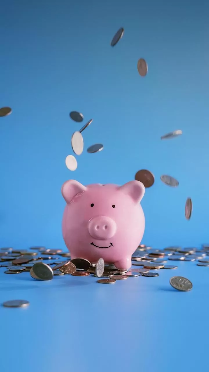 Why Beginners Under 25 Should Favor Managed Index Funds Over Stock Trading