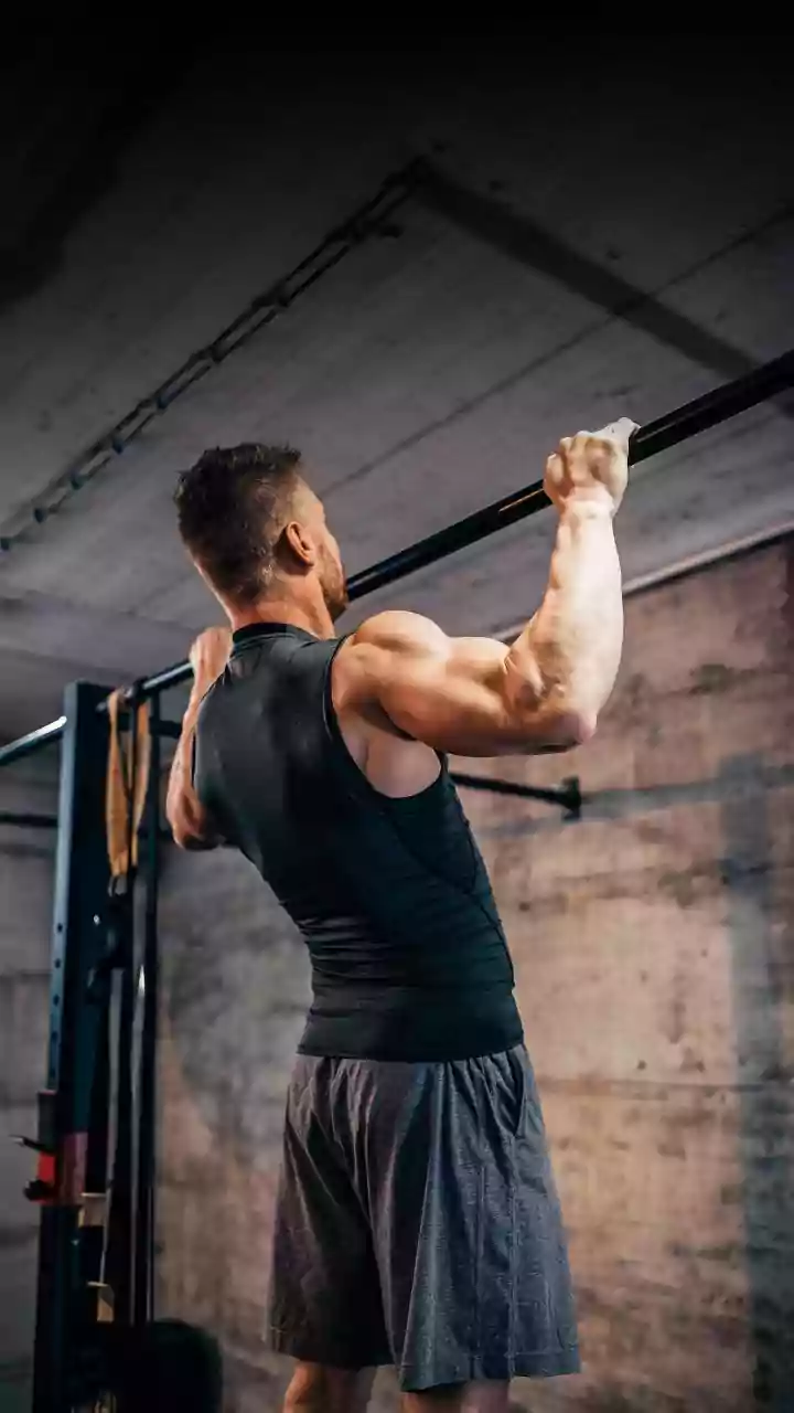 Why Gymnastic Rings Make A Standard Dip More Demanding