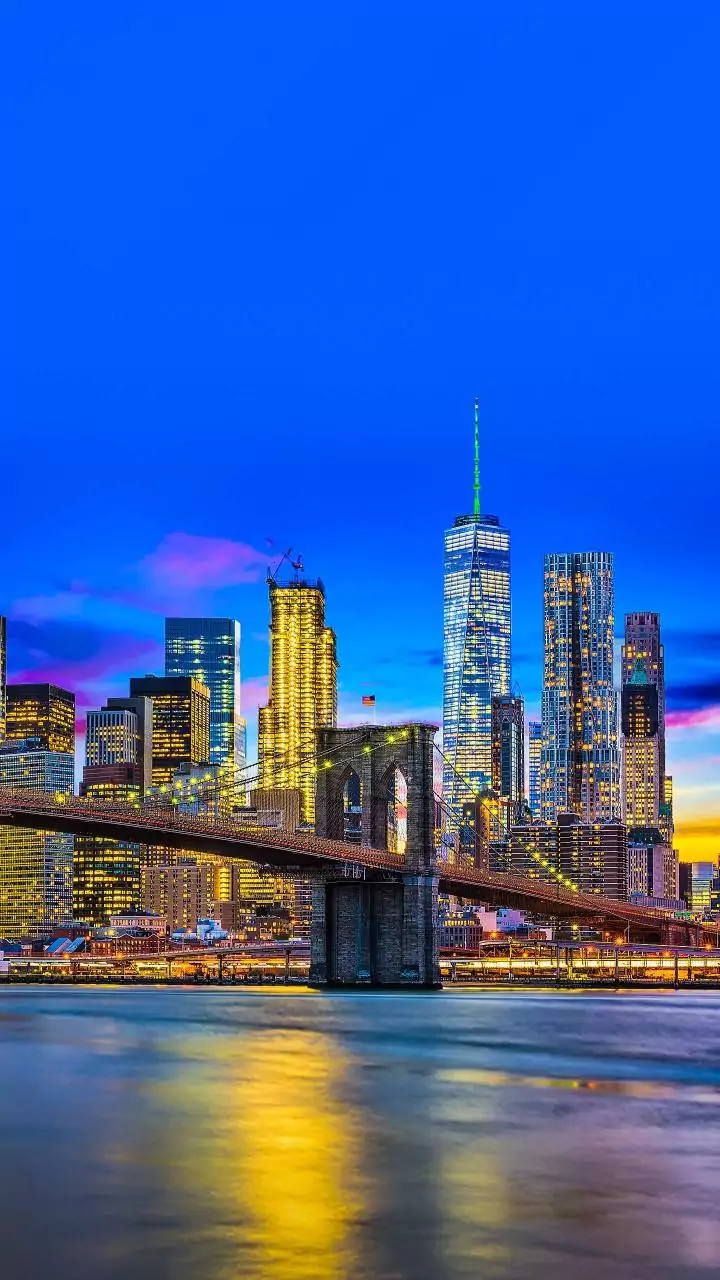 Suspeito é preso após explosão em frente ao Serviço de Imigração em NY