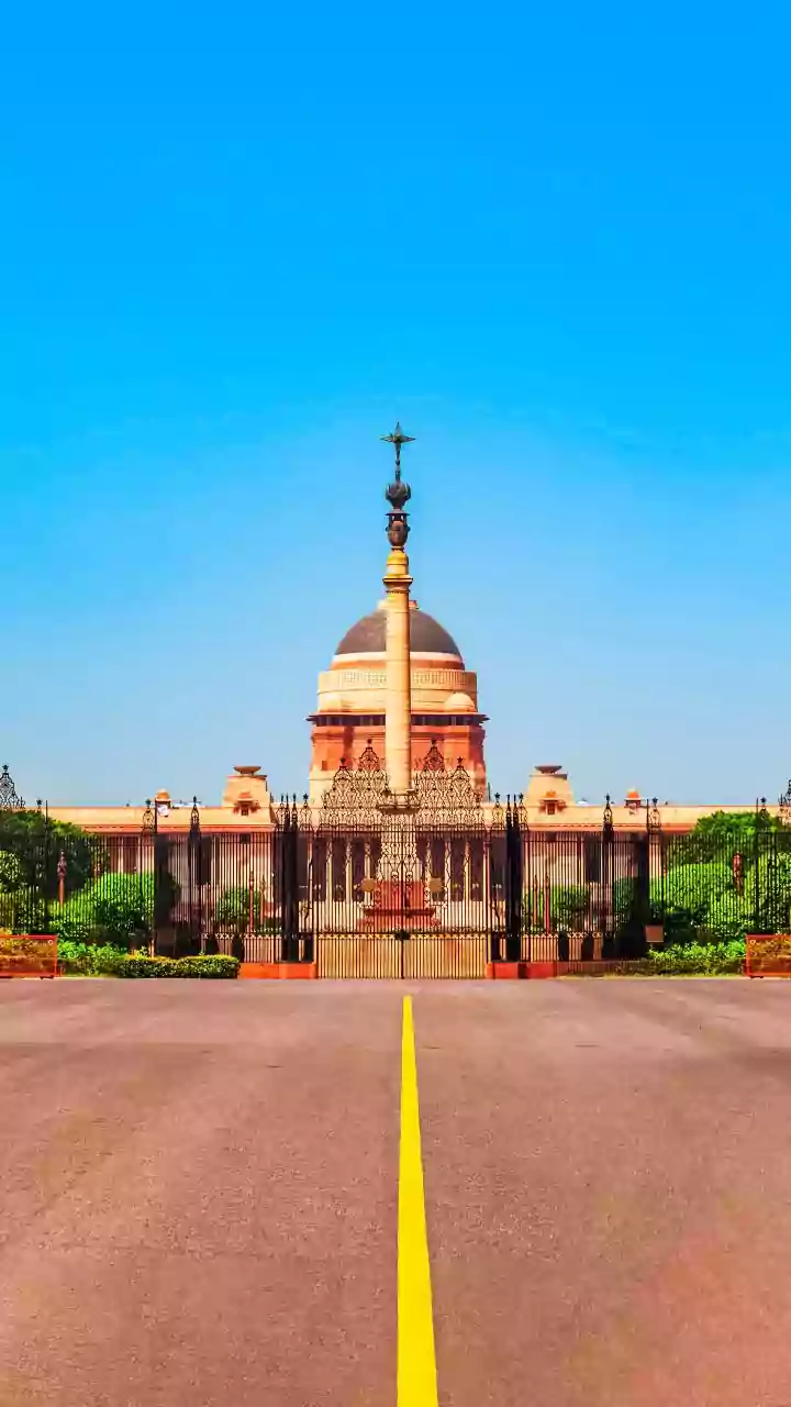 Modi inaugurates 'Rajaji Utsav' at Rashtrapati Bhavan, bust unveiled