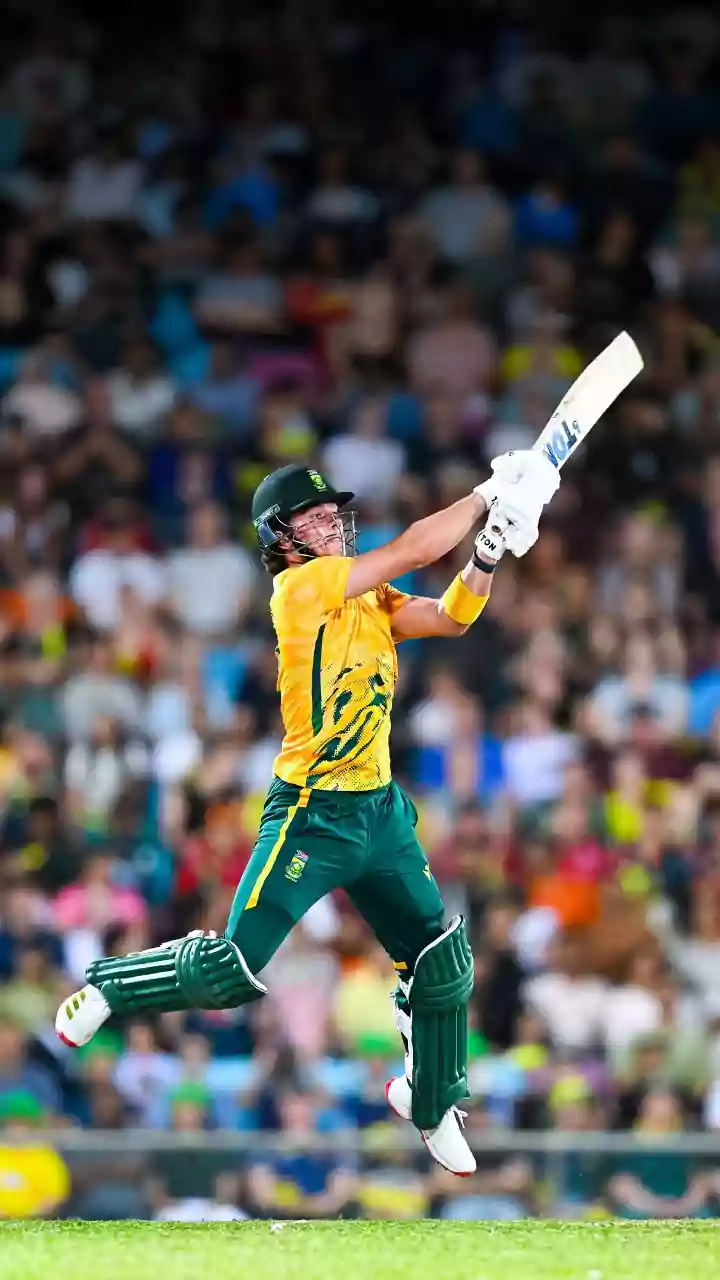 Dewald Brevis smashes back-to-back no-look sixes against Zimbabwe in ongoing tri-series; video goes viral