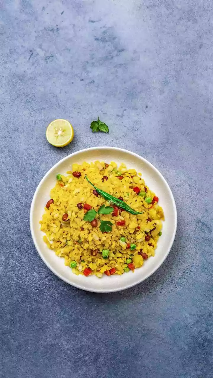 Viral Poha Factory Video: Unveiling Unhygienic Production and Consumer Concerns