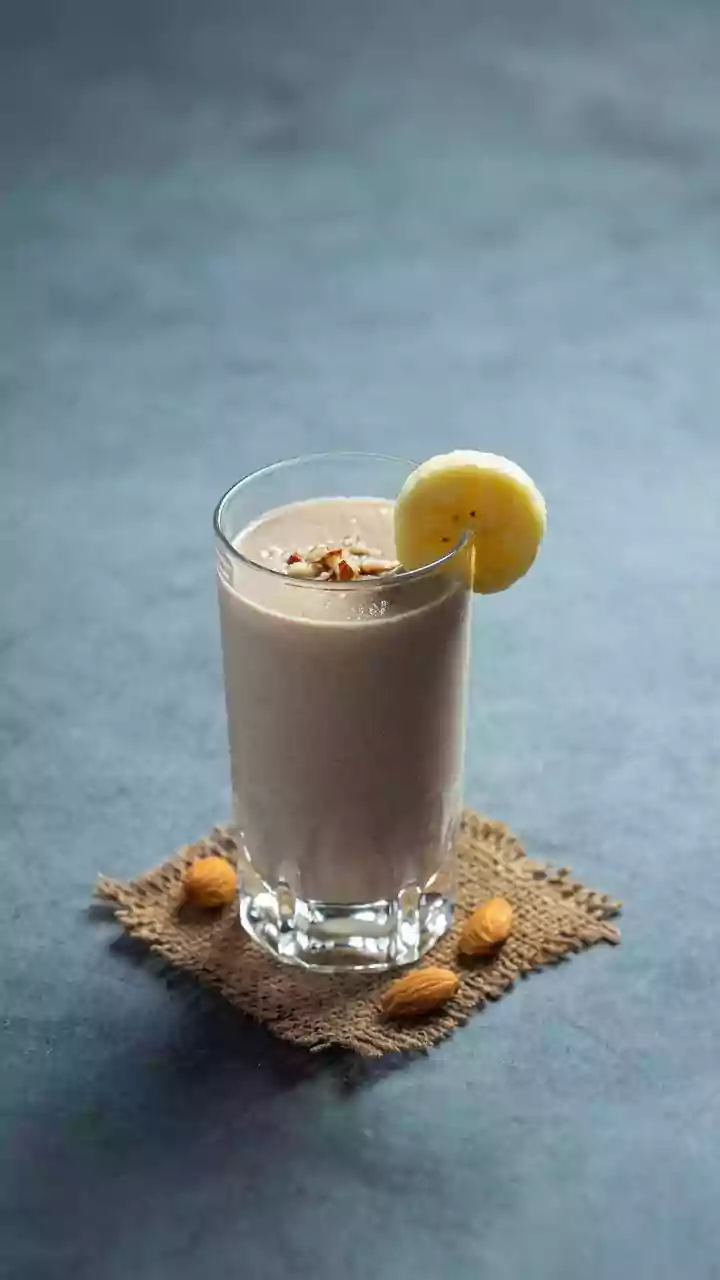 Energize Your Day: The Ultimate Almond-Banana Smoothie Guide