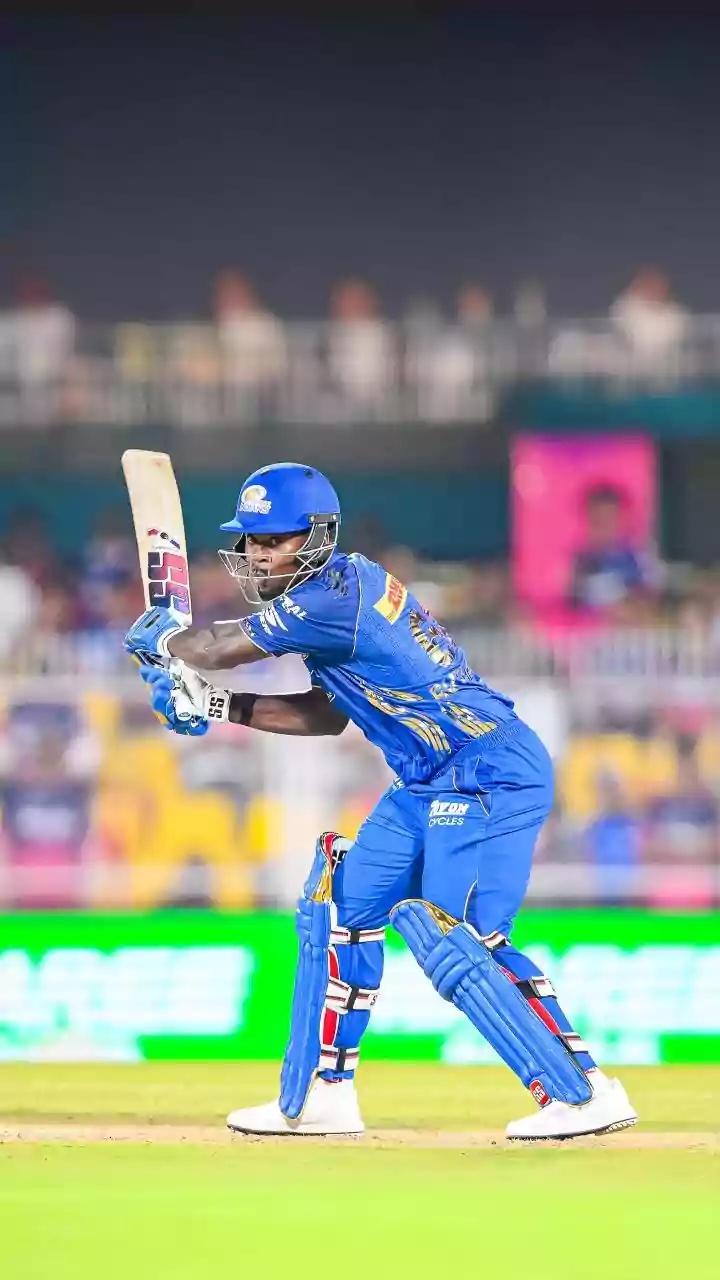 MI's Sherfane Rutherford slams 31-ball 71* against RCB: Key stats