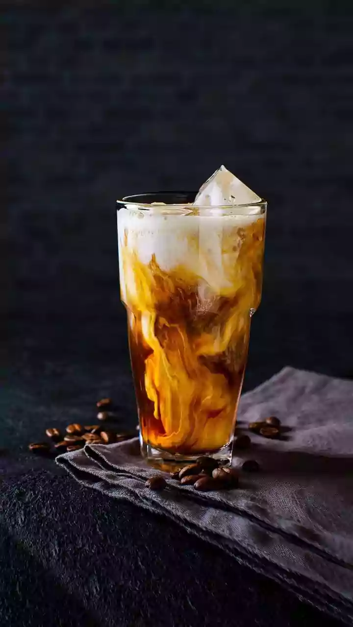 Smoothie de café com leite e canela
