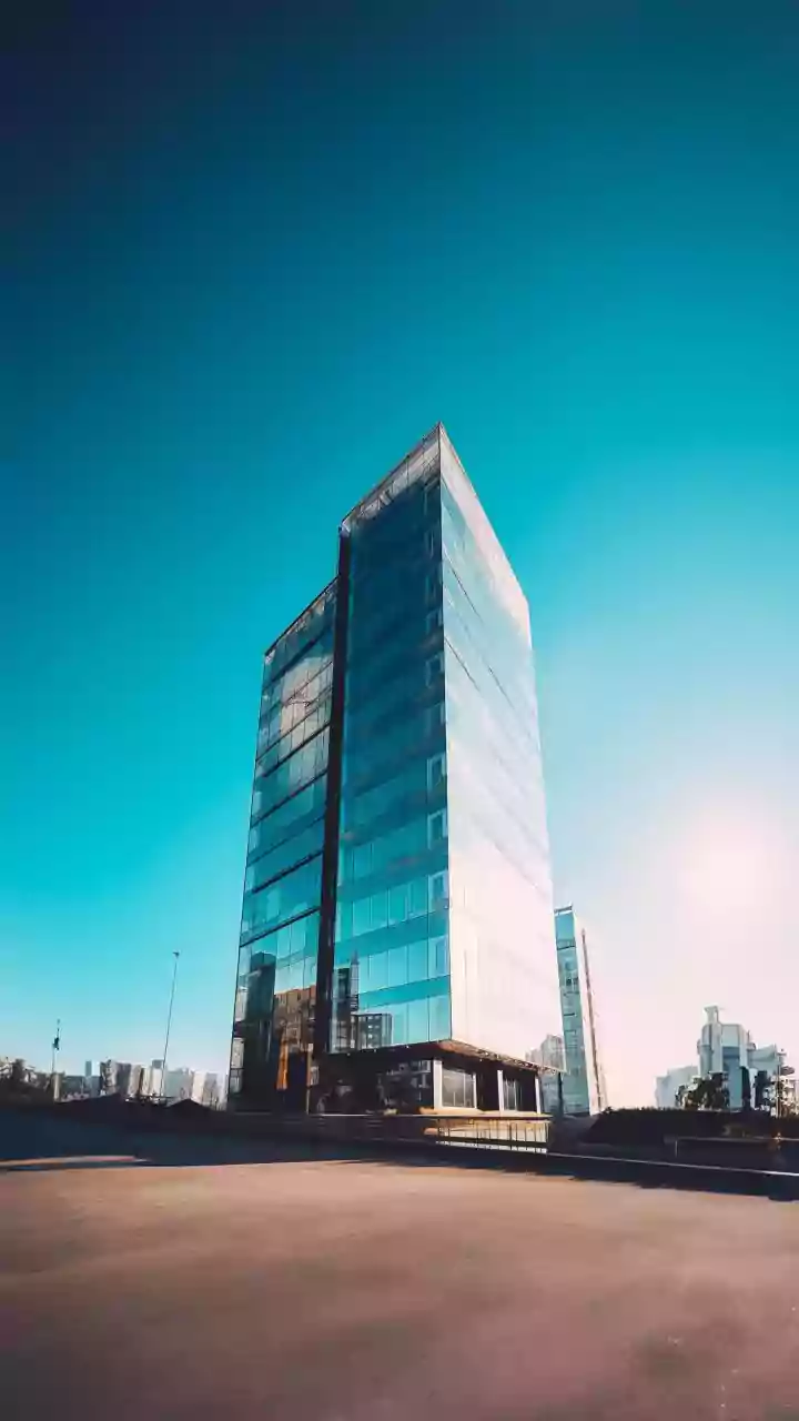 Commercial Property Tokenization: Democratizing High-Value Office Investments