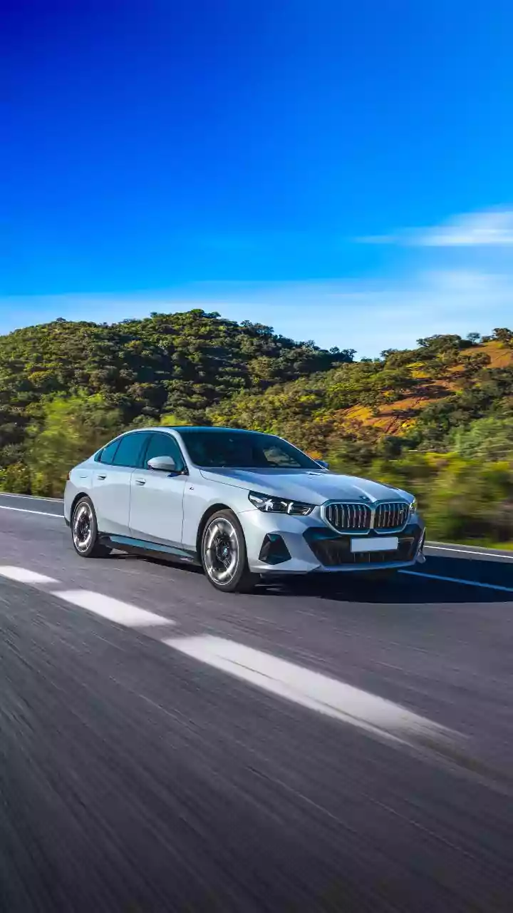 BMW i5 e iX saem de linha no Brasil para dar lugar ao novo iX3