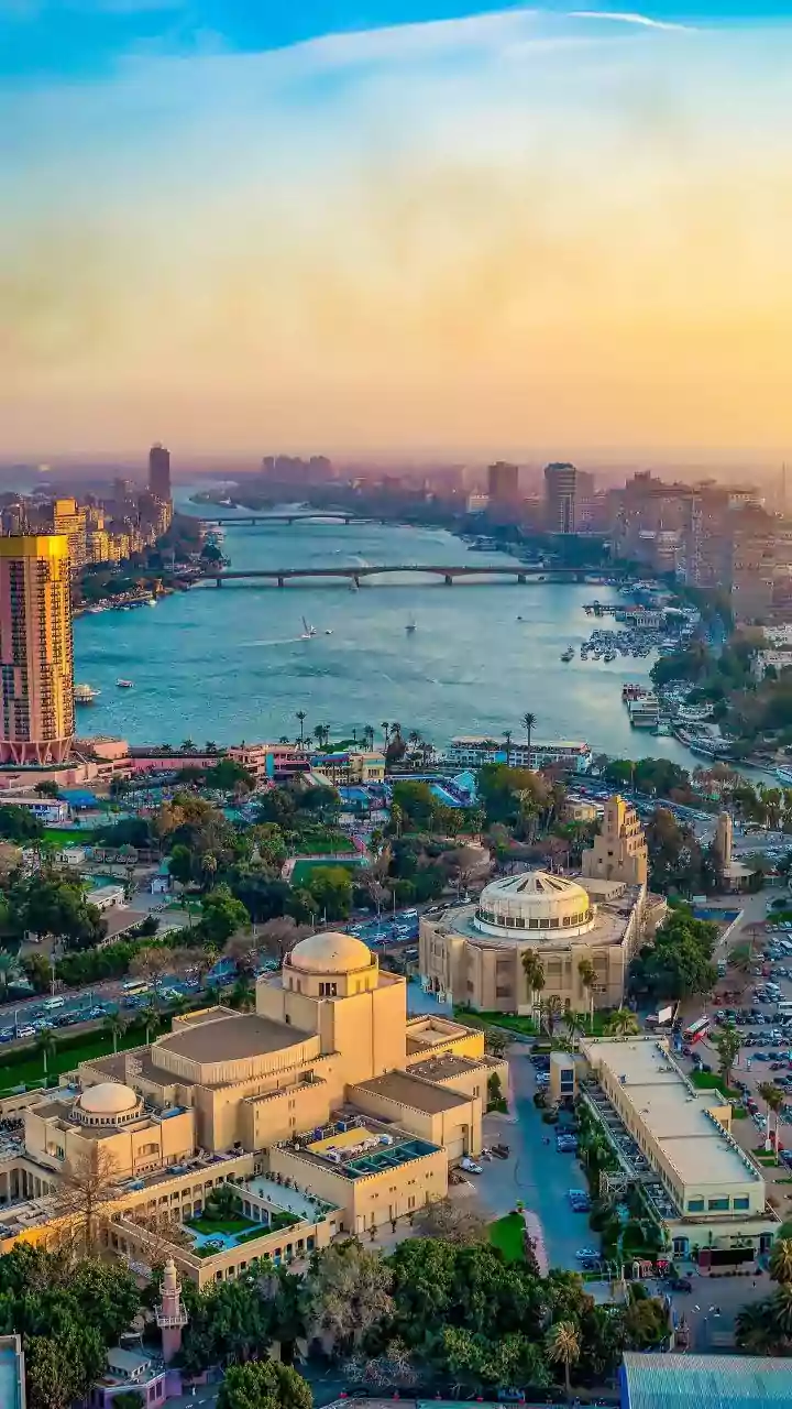 Cairo's 9 PM Shutdown: How Egypt's New Closing Rules Impact Travelers