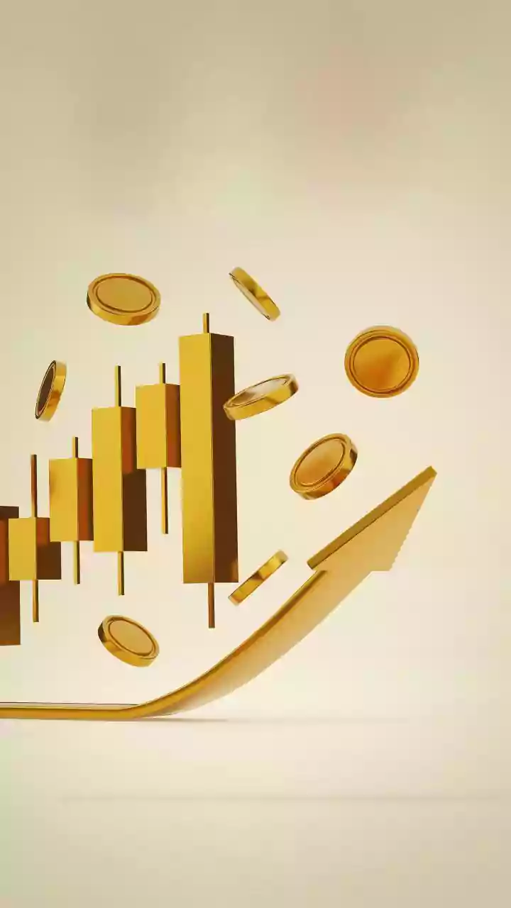 Gold Price Falls on Profit Booking, Mideast Calm