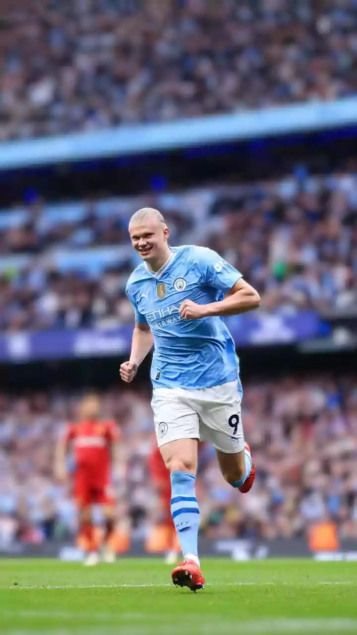 Manchester City celebrate Guardiola's 1,000th managerial game with Liverpool scalp