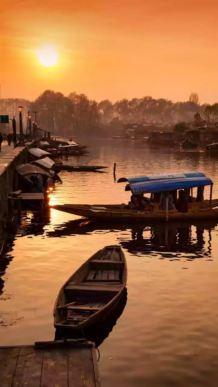 Planning A Varanasi Trip? Ganga Crosses Warning Level Amid Flood Concerns