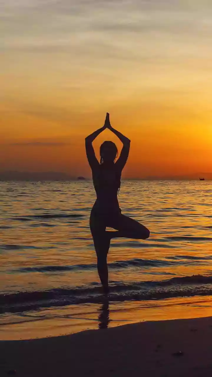 Tai Chi On Sand Offers A Gentle Alternative To Faster Beach Workouts