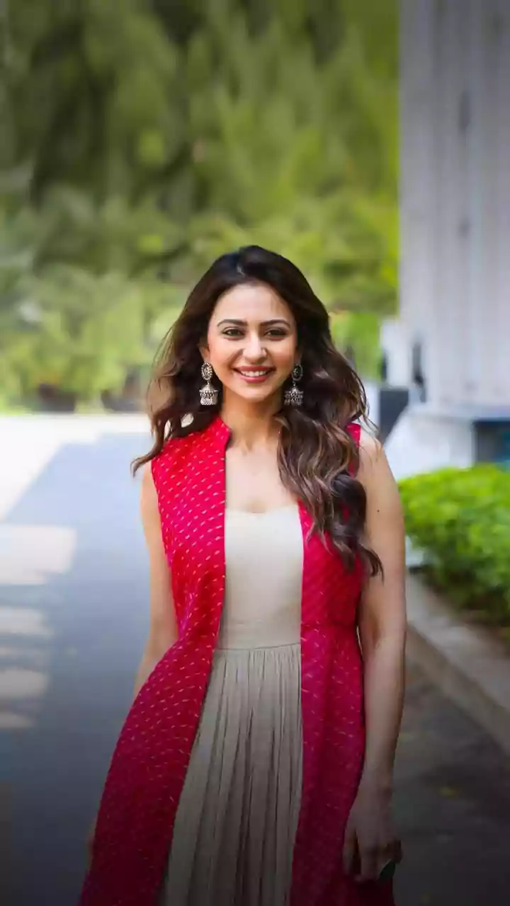 Rakul Preet Singh Wishes ‘Favourite Human’ Jackky Bhagnani On Birthday: 'My Happy Place'