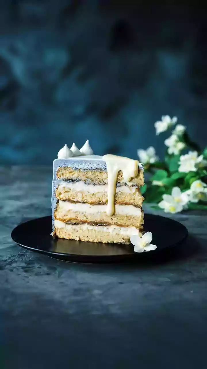 Why the Viral Chamomile Cake Should Be Enjoyed as Dessert, Not Medicine