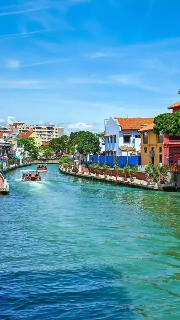 Updated Visa-Free Overland Entry Rules Announced For Regional Tourists Visiting Neighbouring Destination Hubs