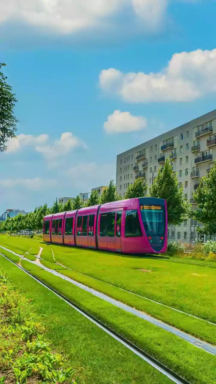 Nottingham's First Pop-Up Transport Hub: Innovating the Future of City Travel