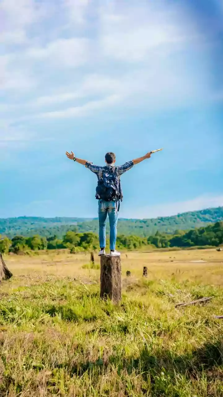 Young Indian Backpackers Maximise Visa-Free Access With 5-Day Sri Lanka Travel Circuits
