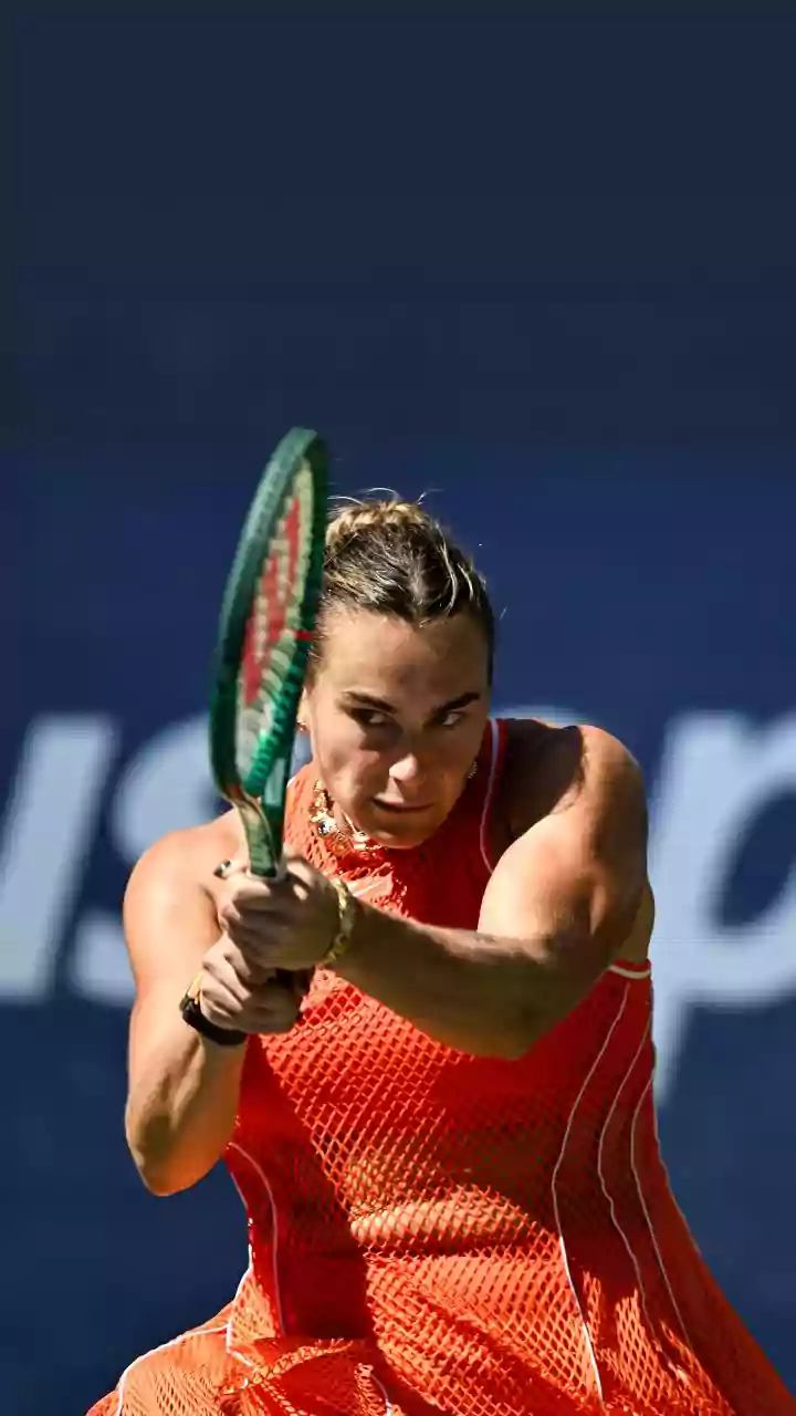 How many Grand Slam finals did Sabalenka lose against Rybakina in the past year?