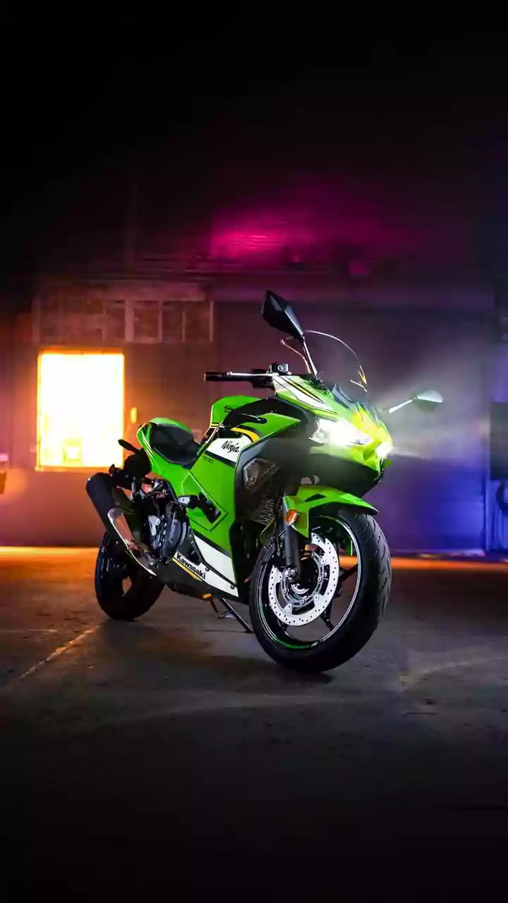 Kawasaki lança novas motos Ninja com tecnologia de pista e comandos por voz