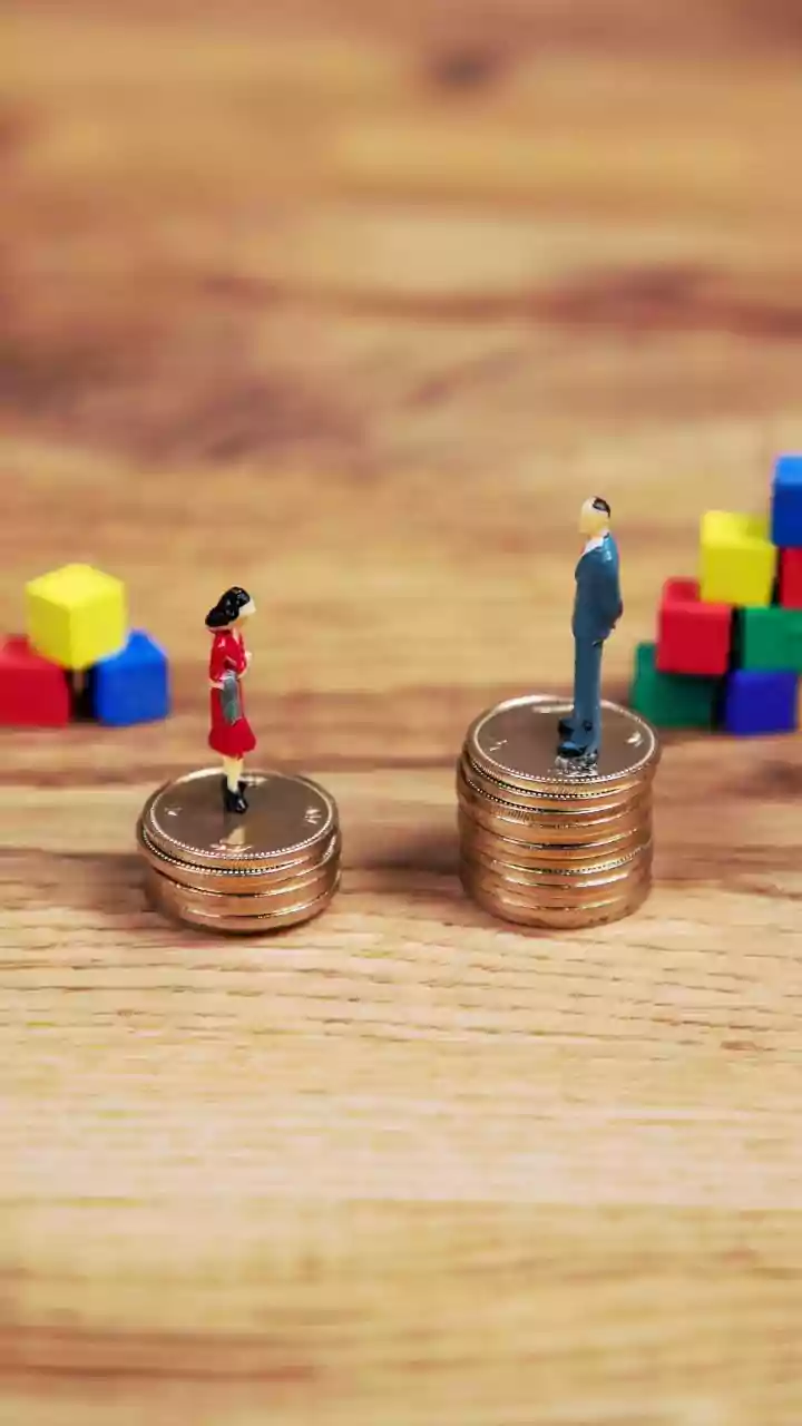 Over 1,000 teachers detained in Chennai for equal pay protest