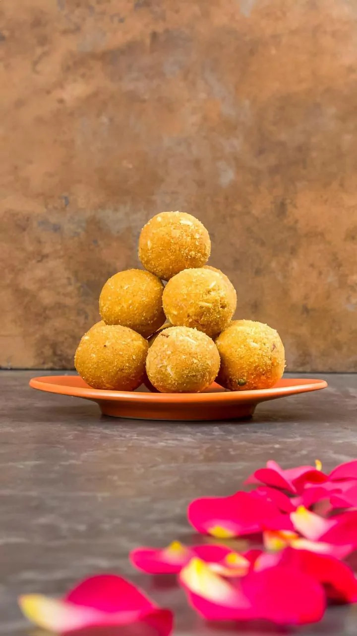 Makar Sankranti 2026: Festive Eats to Celebrate!