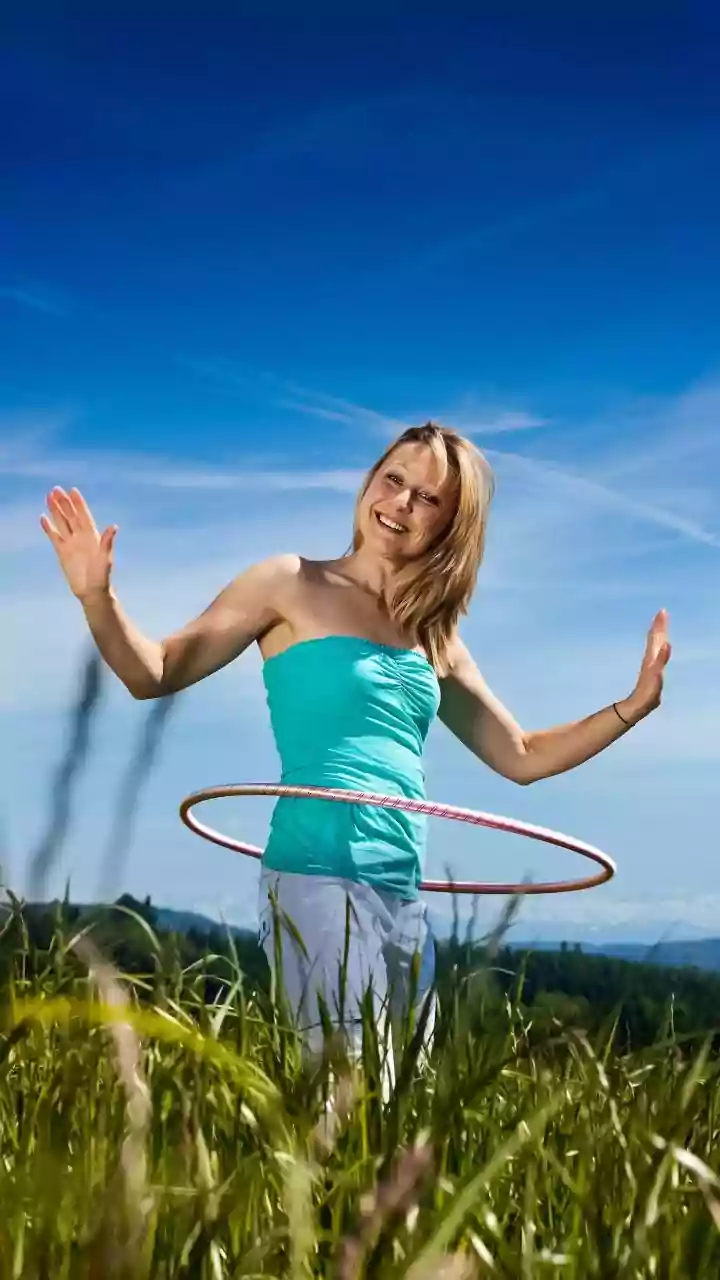 Which exercise is better for hip mobility?