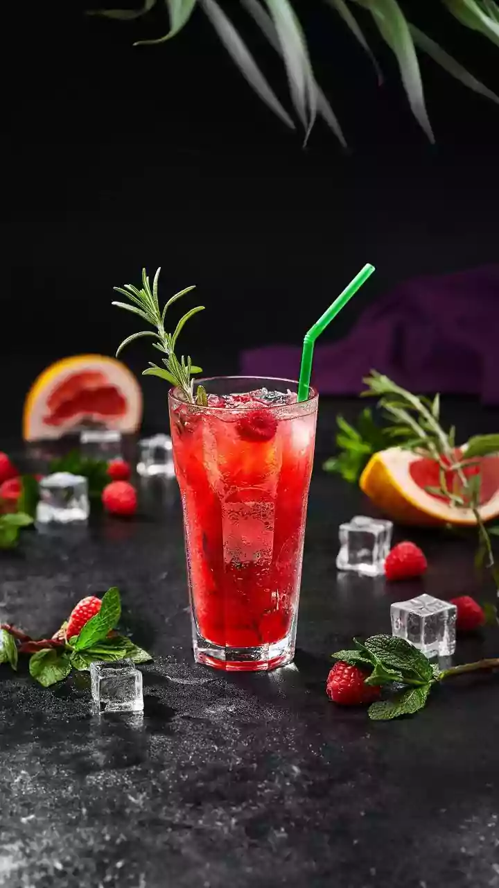 Beat the Summer Scorcher: 5 Natural Refreshing Drinks to Lower Body Temperature