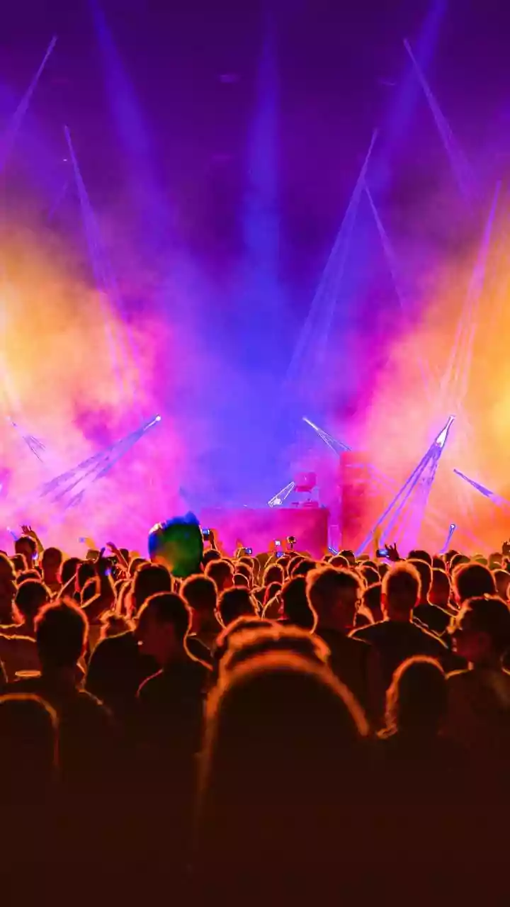 Sara Landry's India Debut: A Techno Revolution!