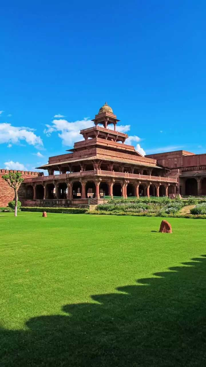 Fatehpur coldest in Rajasthan at minus 0.4 deg Celsius as severe cold wave grips state