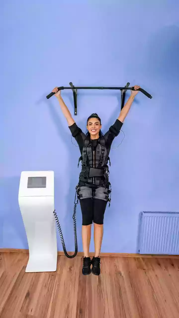 Why Wall Push-Ups Are An Accessible Upper-Body Exercise