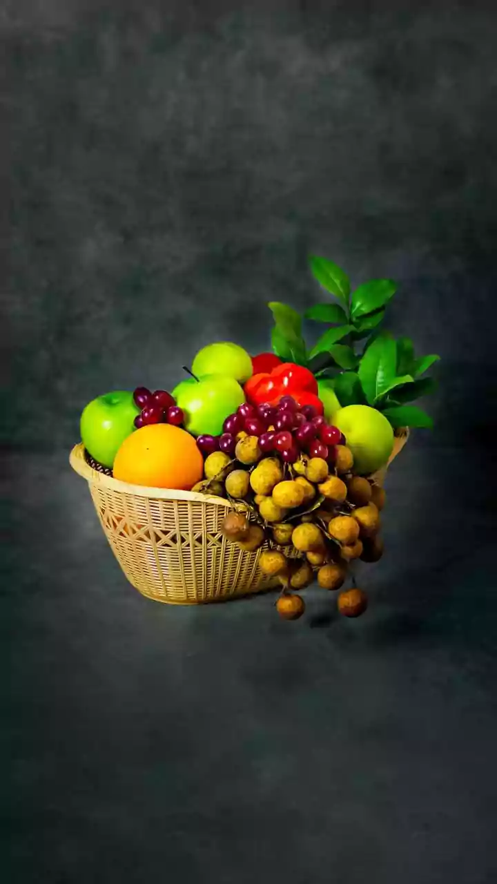 Good Lychees Feel Springy, Not Hard as Stone or Soft as Pulp