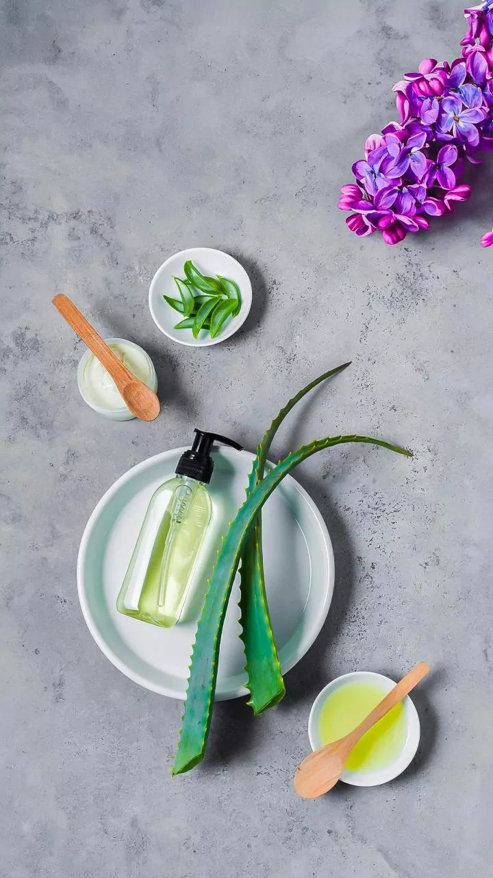 Rainy-Day Skincare Routine Can Help Reduce Humidity-Triggered Breakouts Naturally
