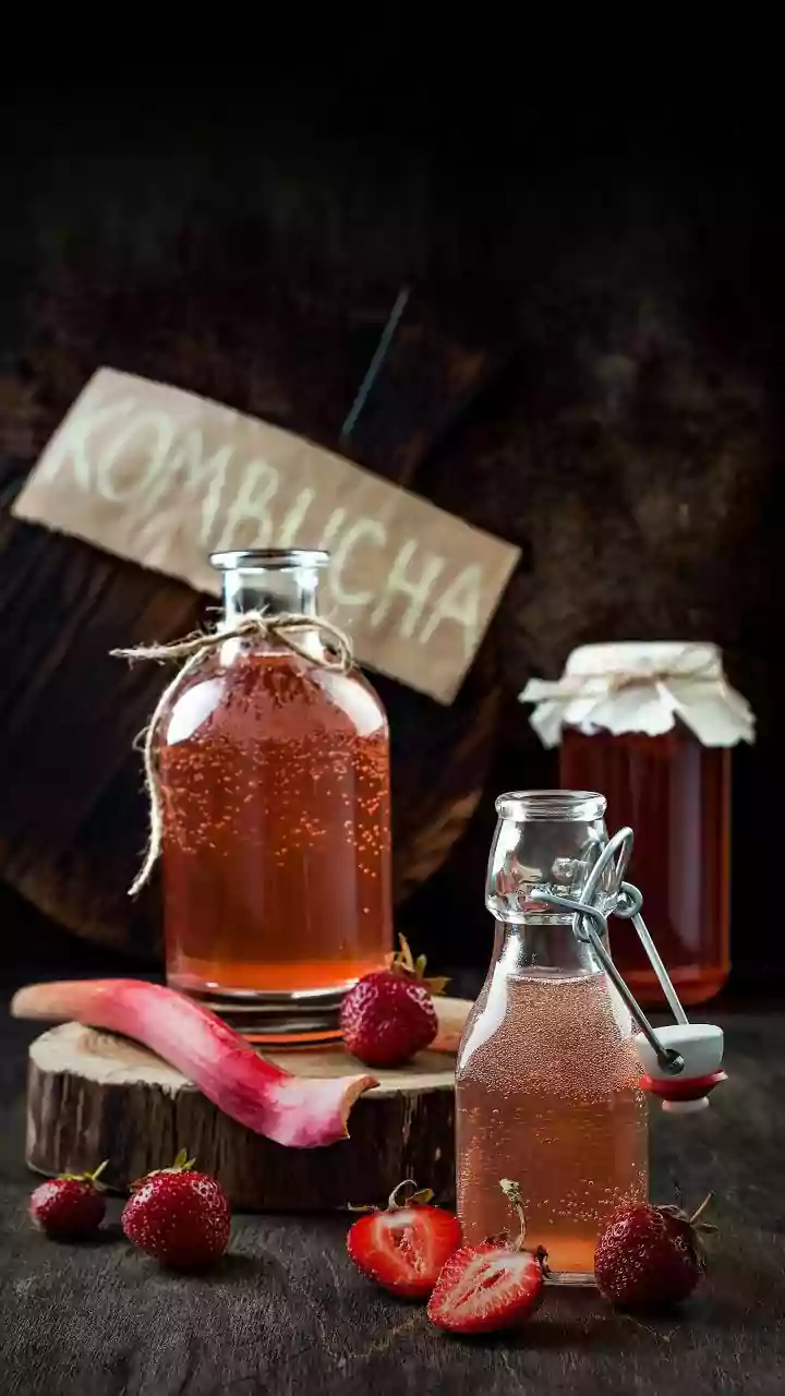 How SCOBY starters turn simple sweetened black tea into sparkling, gut-healthy kombucha
