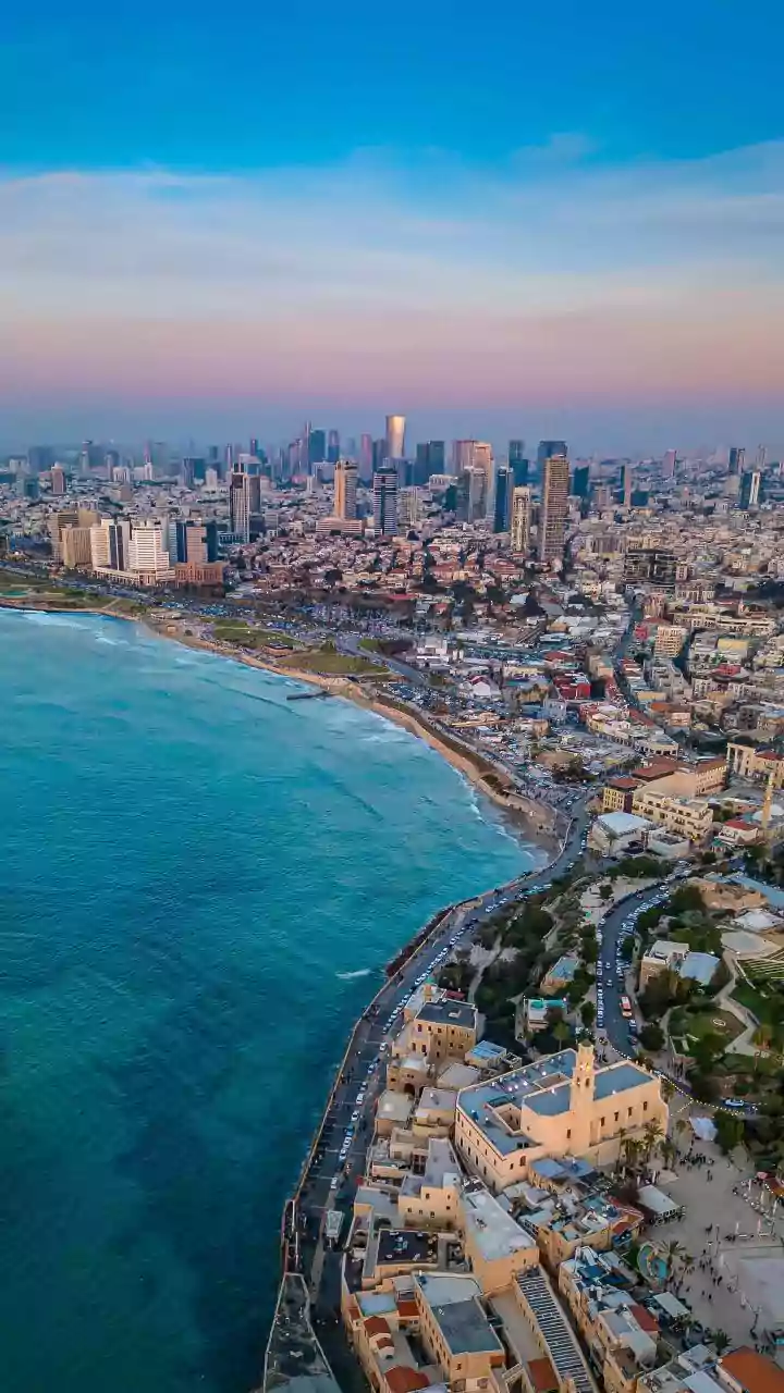 Israel probes Omani copilot Tel Aviv entry after midair attack
