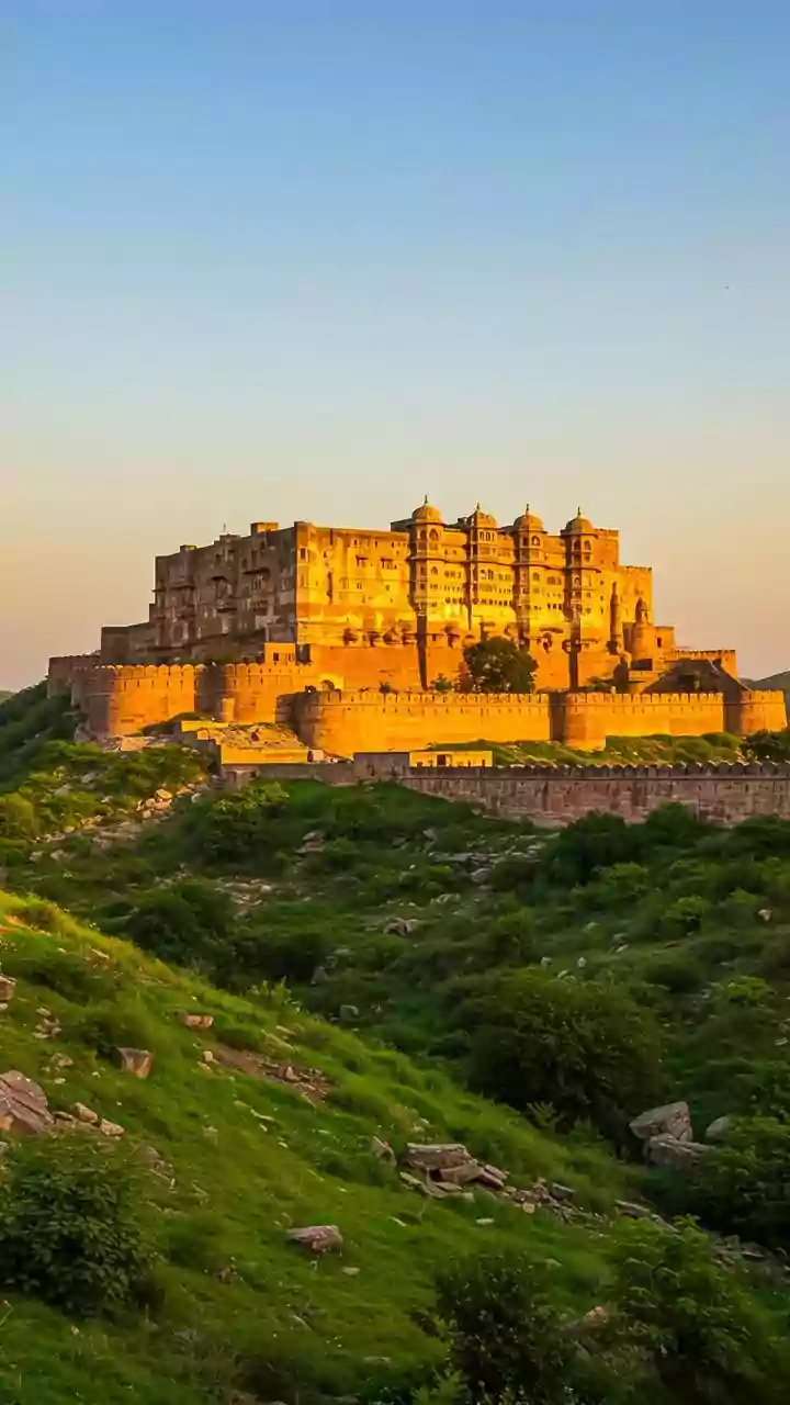 What Jaipur's Monsoon Trekking Trails Means For Aravalli Trails