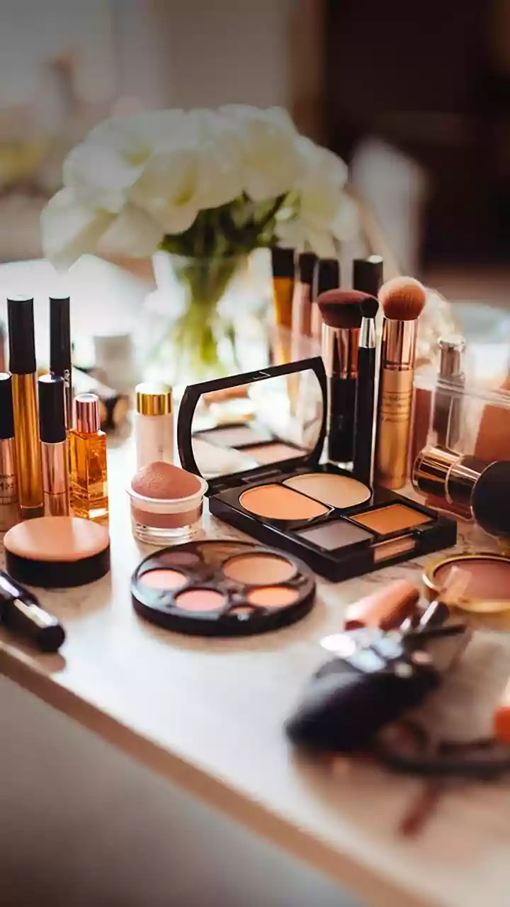 Unlock Your Radiance: A Guide to Highlighters for Every Occasion