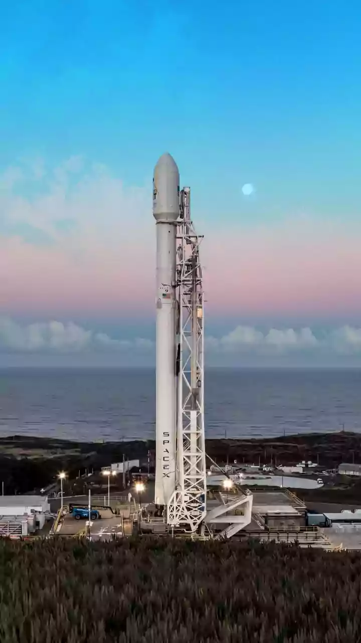SpaceX's Florida Launch: Sending Starlink to Space