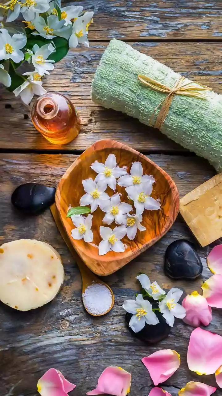 A beginner's guide to aromatherapy foot baths