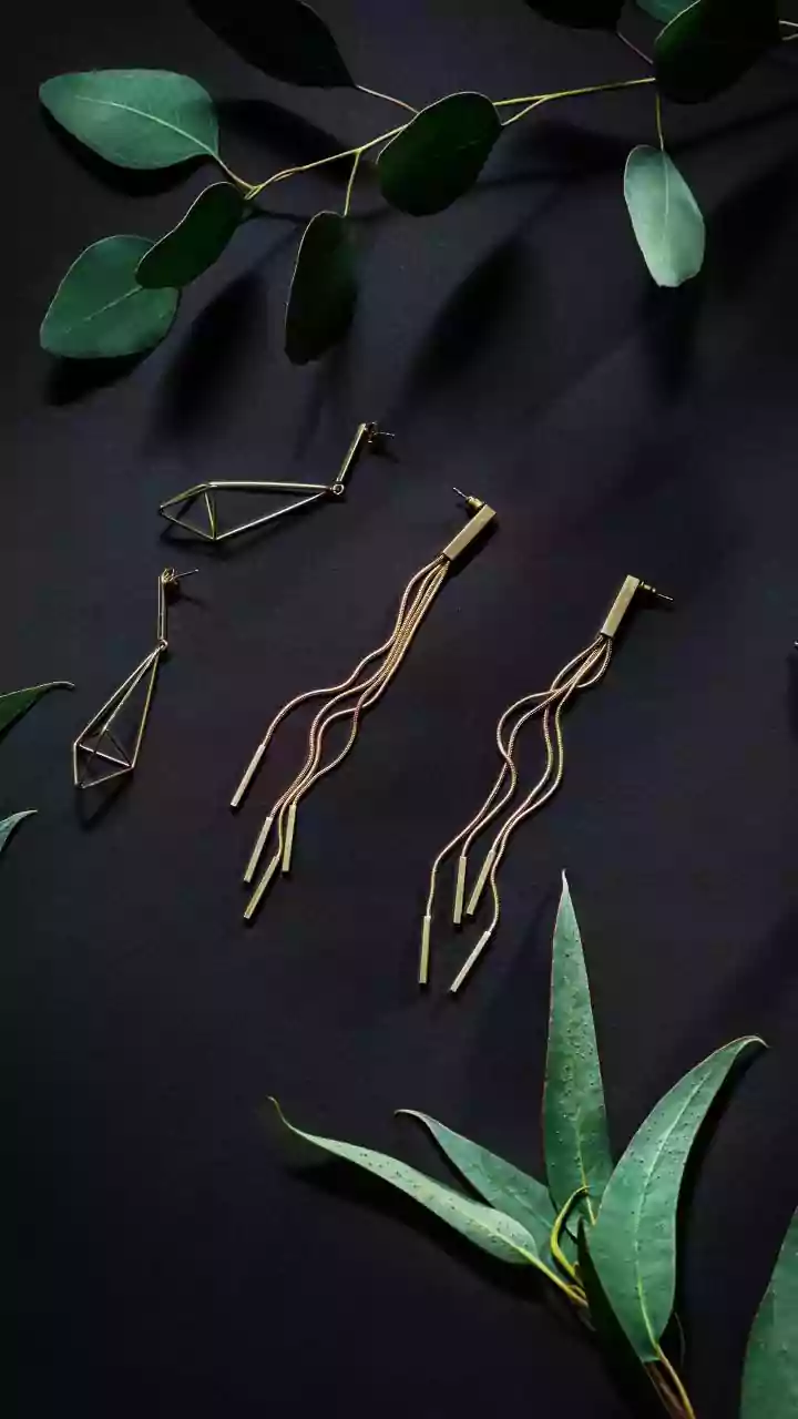 How Modern Fine Jewellers Re-Imagine Traditional Motifs In Chic Minimalist Lightweight Formats Today