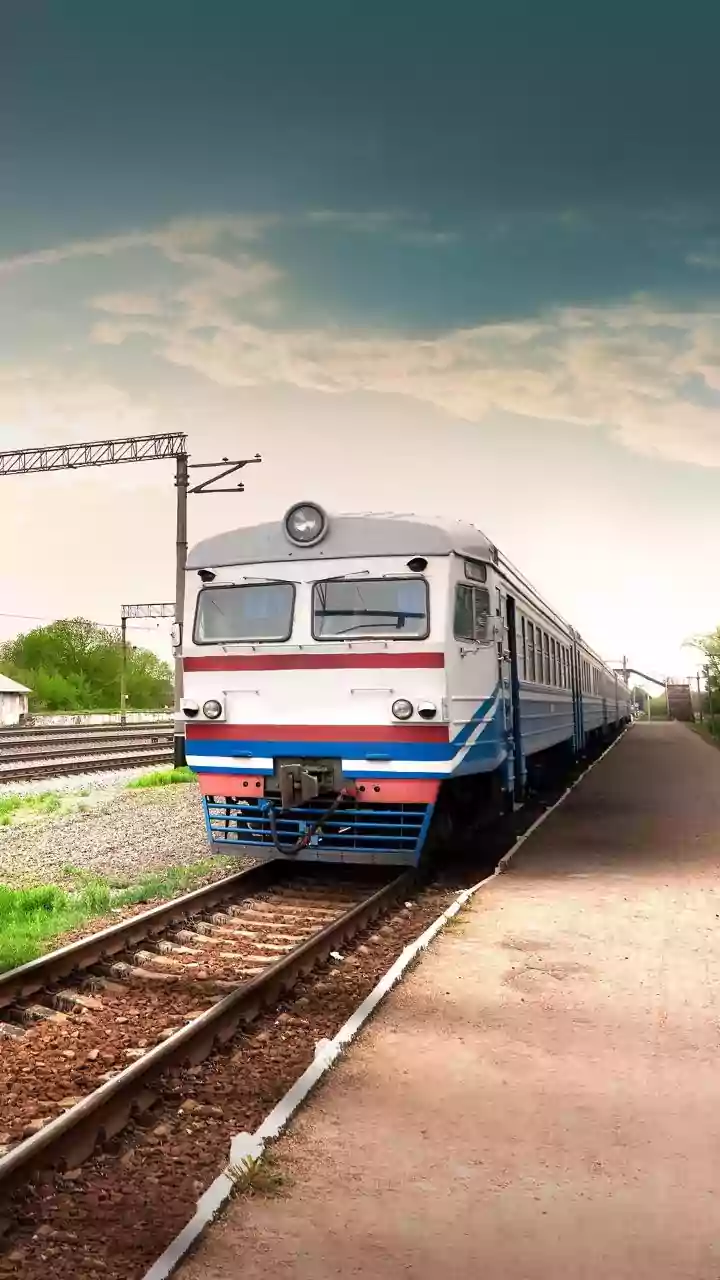 Tharoor criticises Thiruvananthapuram's omission from Railway's Vision 2030, writes to Centre