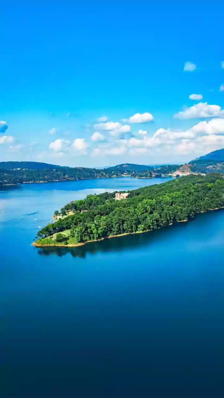 AI Road Trip Planning: Hype vs. Reality in the Finger Lakes