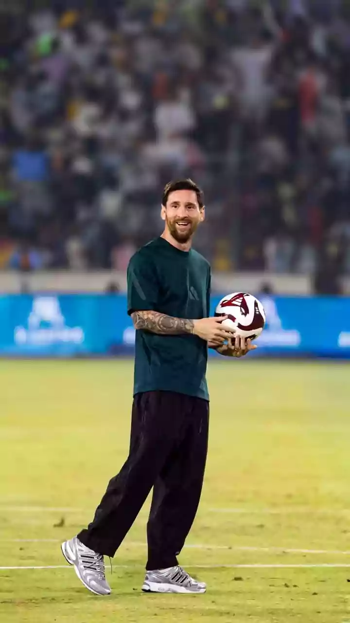 Hang It In The Louvre! Lionel Messi Meets Sachin Tendulkar At Wankhede In GOAT-ed Moment!